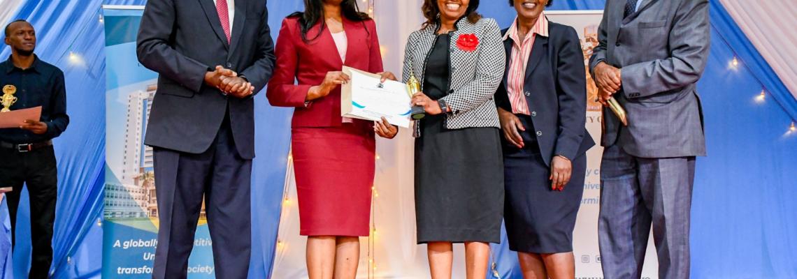 elebrating  academic brilliance! Prof. Naomi Mwangi (Faculty of Education) takes  3rd place in the Individual Innovation & Creativity category at the  FY 2024/25 Staff Awards.